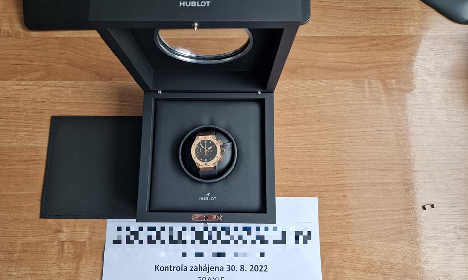 Padělek luxusních hodinek Hublot